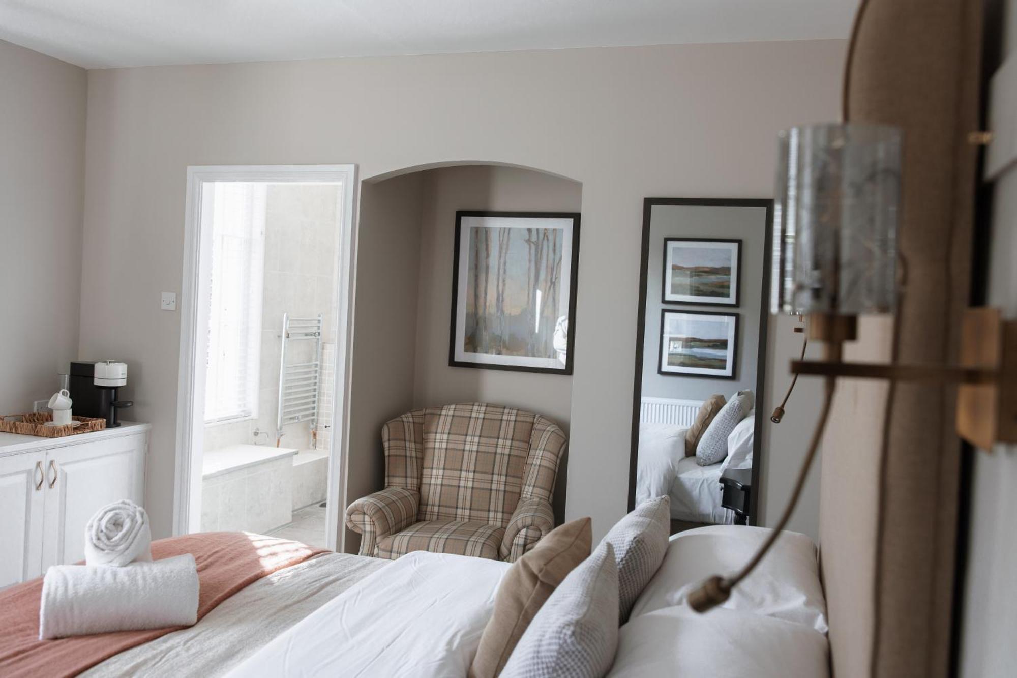 The Raven Hotel At Much Wenlock By Purestay 외부 사진